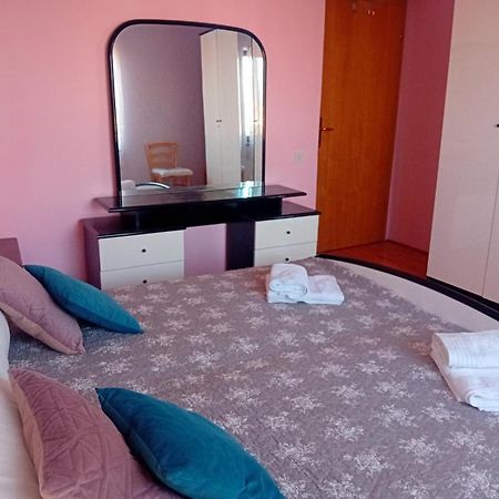 House Divna Villa Valbandon Kültér fotó